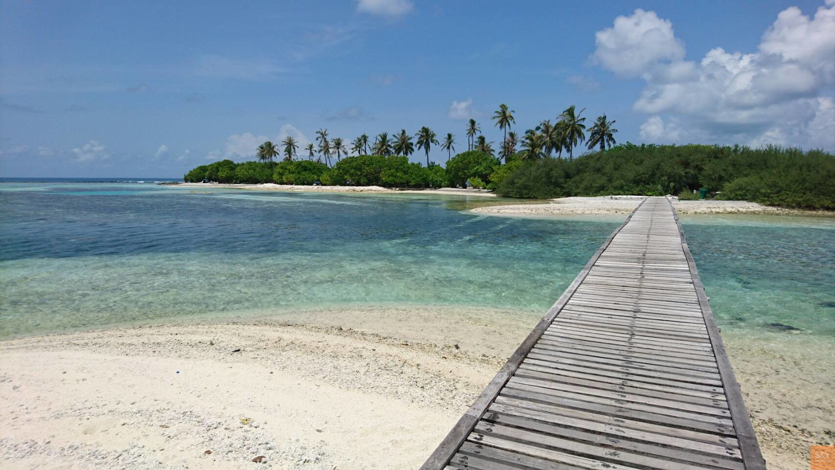 モルディブローカル島